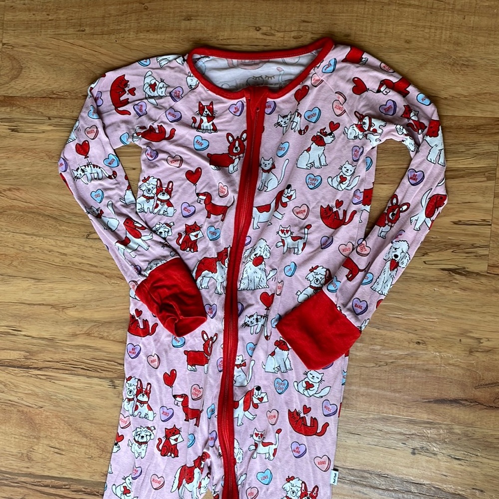 Little Sleepies puppy love